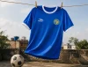 Em clima de Copa do Mundo, marcas apostam em camisetas que levam o futebol para além do campo